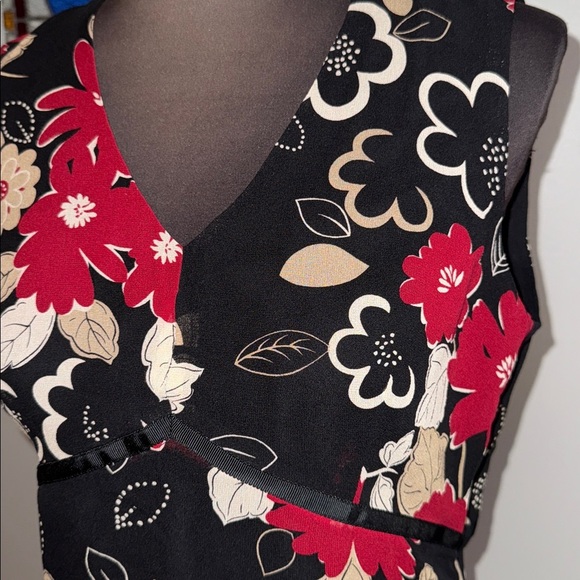 Ann Taylor Vintage 90’s Sleeveless Silk Blouse SZ 6 - Picture 2 of 7